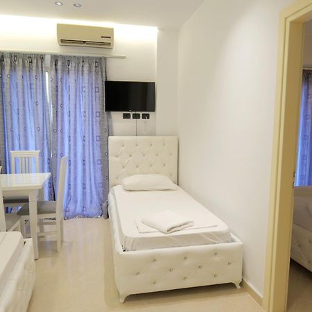 Hotel Dior Sarandë Eksteriør bilde