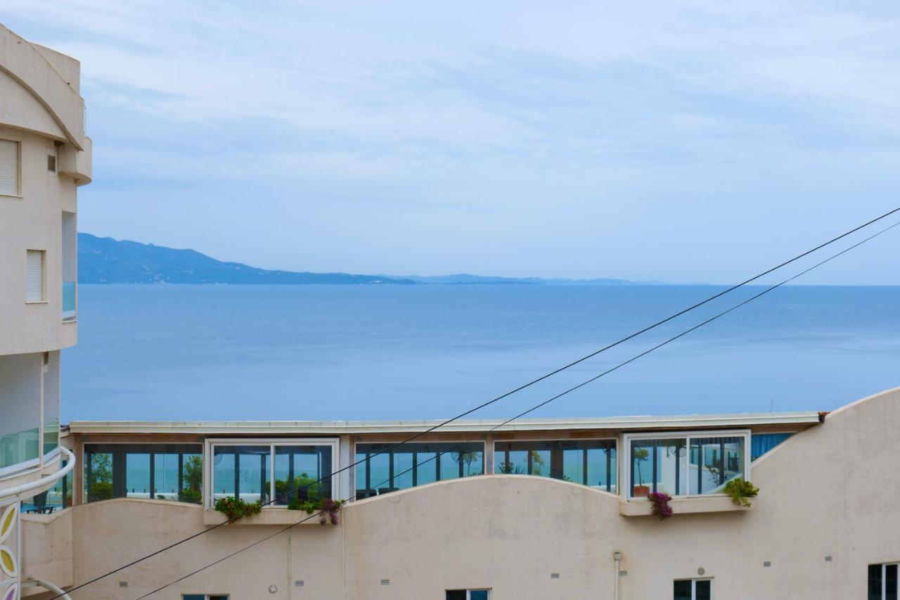 Hotel Dior Sarandë Eksteriør bilde