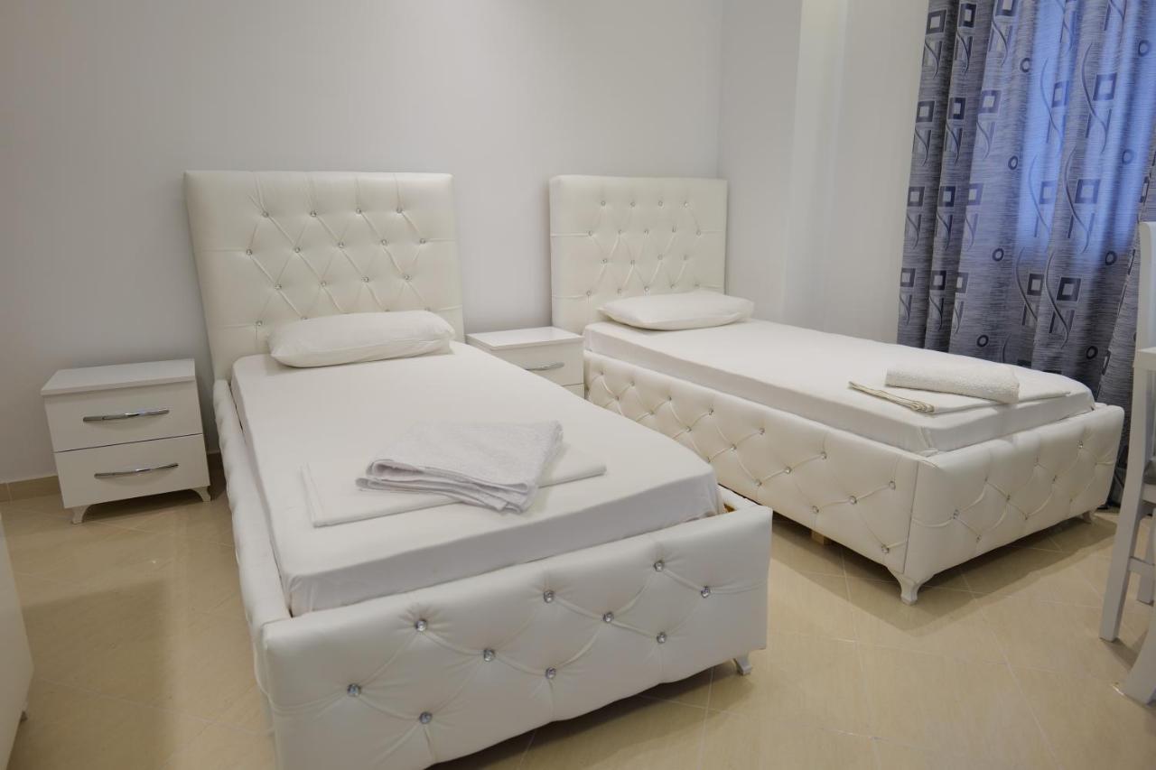 Hotel Dior Sarandë Eksteriør bilde