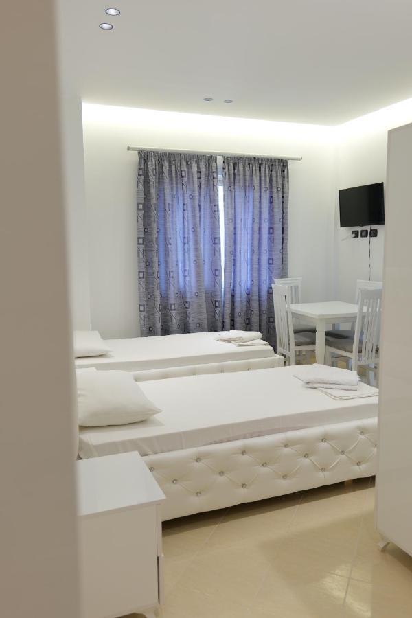 Hotel Dior Sarandë Eksteriør bilde
