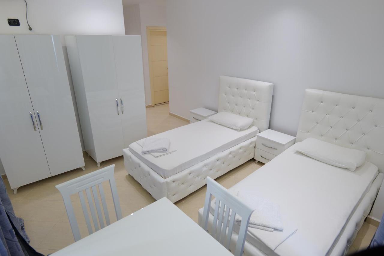 Hotel Dior Sarandë Eksteriør bilde