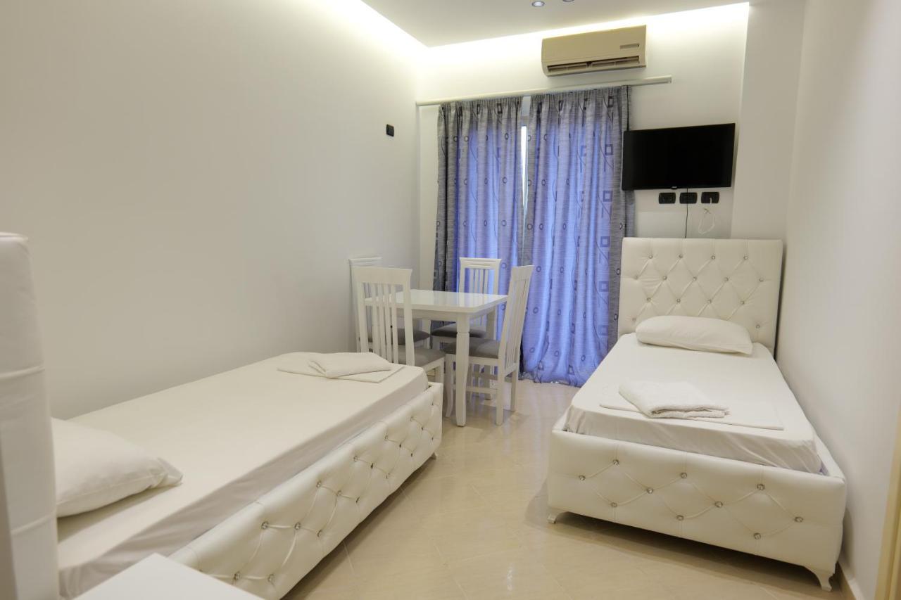 Hotel Dior Sarandë Eksteriør bilde